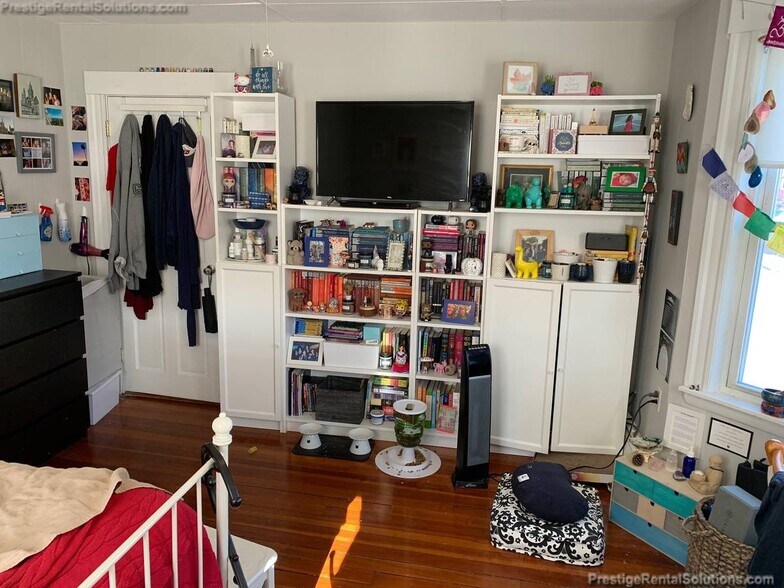 Building Photo - 90 Nichols Ave