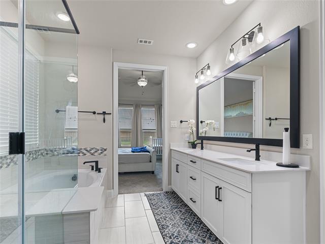 Building Photo - 2333 Willow Garden Dr