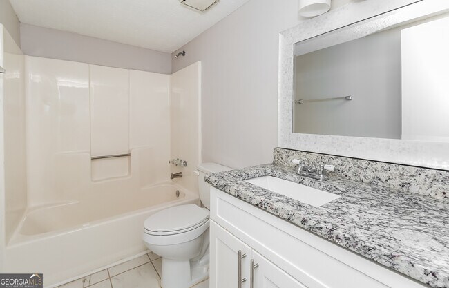 Building Photo - 3020 Creel Rd