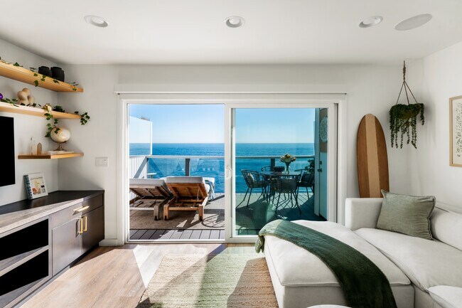 Building Photo - 20638 CA-1