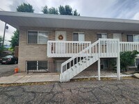 Building Photo - MetHigh (8Plex MultiBldgs)***