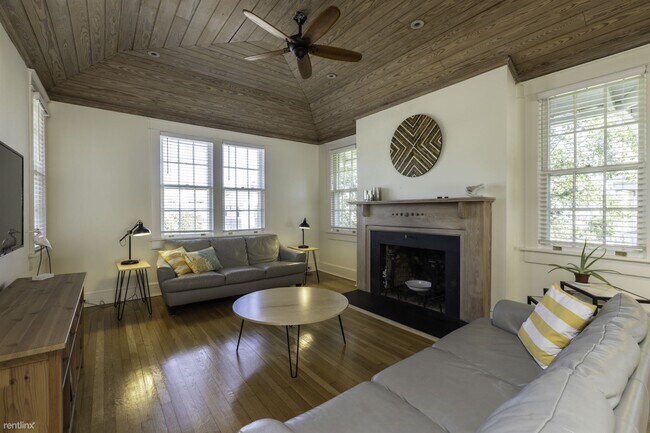 Primary Photo - 2 br, 2.5 bath Duplex - 318 27th Street Sa...