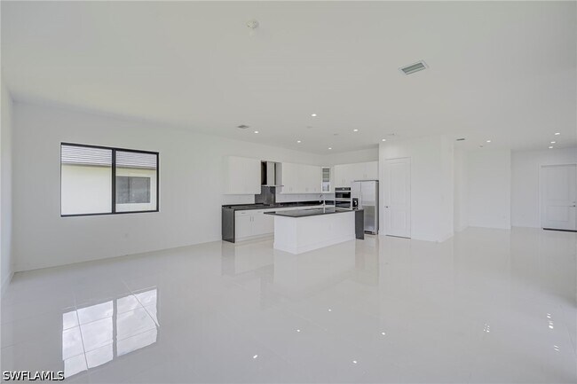 Building Photo - 4775 Quercia Dr