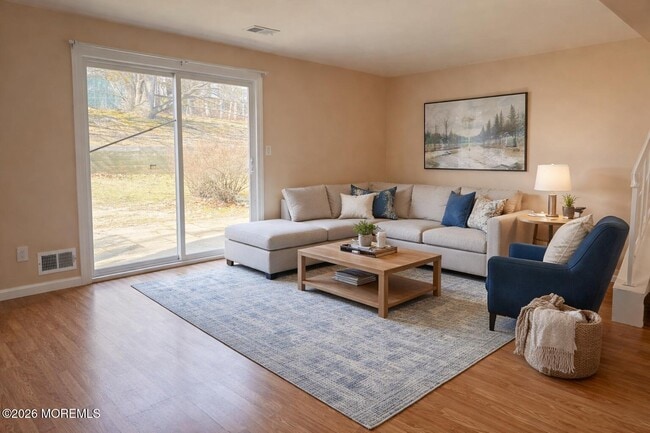 Building Photo - 1 Max Pl