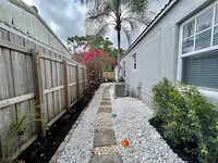 Building Photo - 819 SW 9th Terrace