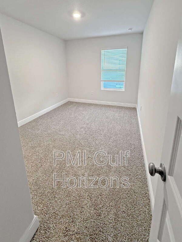 Building Photo - 1300 Leeway Dr