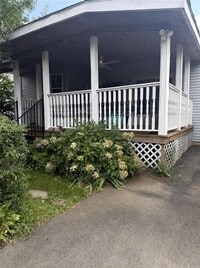 Building Photo - 62 De Pinedo St