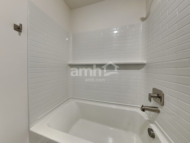 Building Photo - 7703 Verona Lp SW