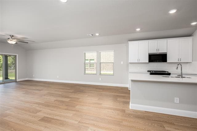 Building Photo - 711 Tidal Dr