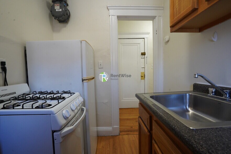 Building Photo - 1179 Boylston St