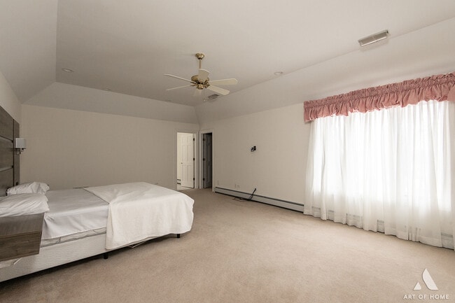 Building Photo - 15141 Arbor Dr