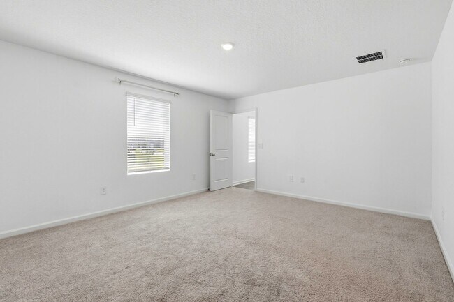 Building Photo - 14491 NW 165th Rd