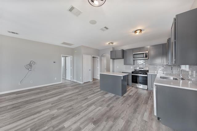 Building Photo - 407 Dartmoor Dr