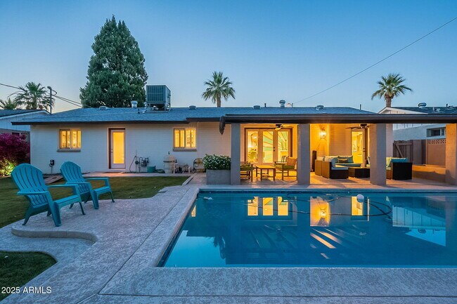 Building Photo - 8263 E Cypress St