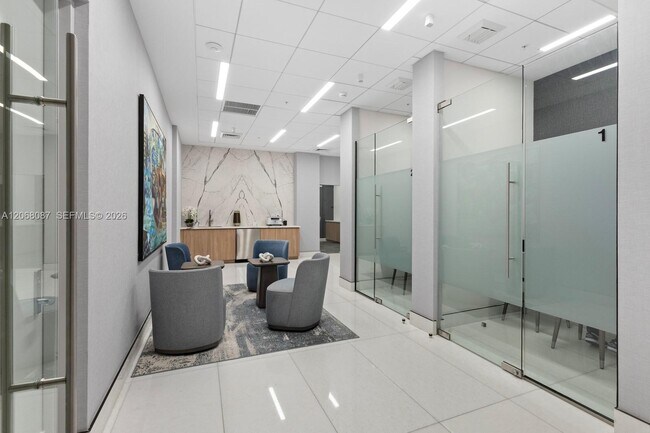 Building Photo - 888 Brickell Key Dr