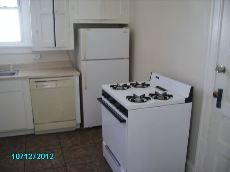 Building Photo - 3922 S Madison Ave