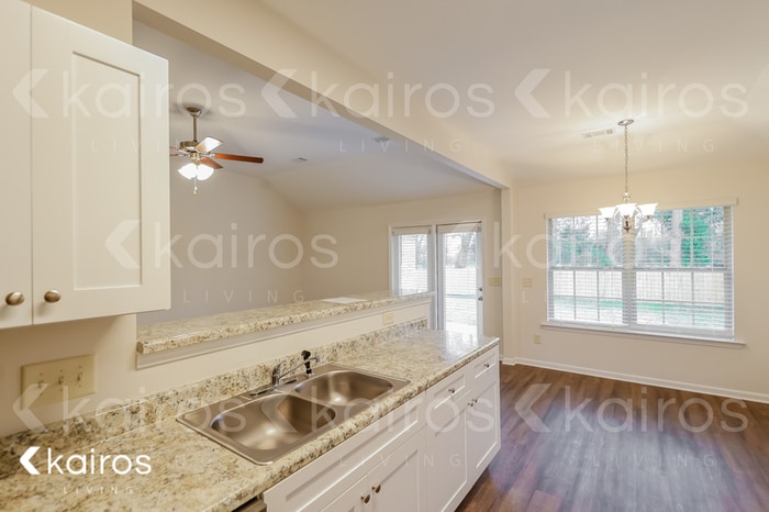 Building Photo - 71 Hideaway Ln