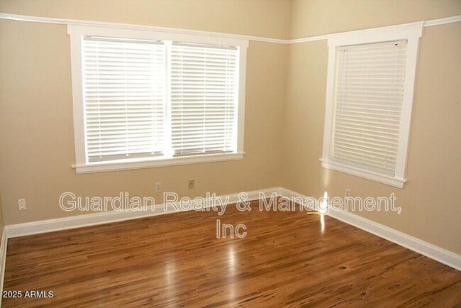 Building Photo - 59 W Encanto Blvd