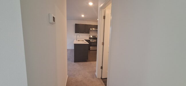 Building Photo - 3 Bedroom 2 Bathroom New build House