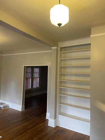 Building Photo - 1129 9th St