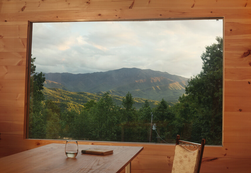 stunning picture window view - 3724 Warden Branch Ln