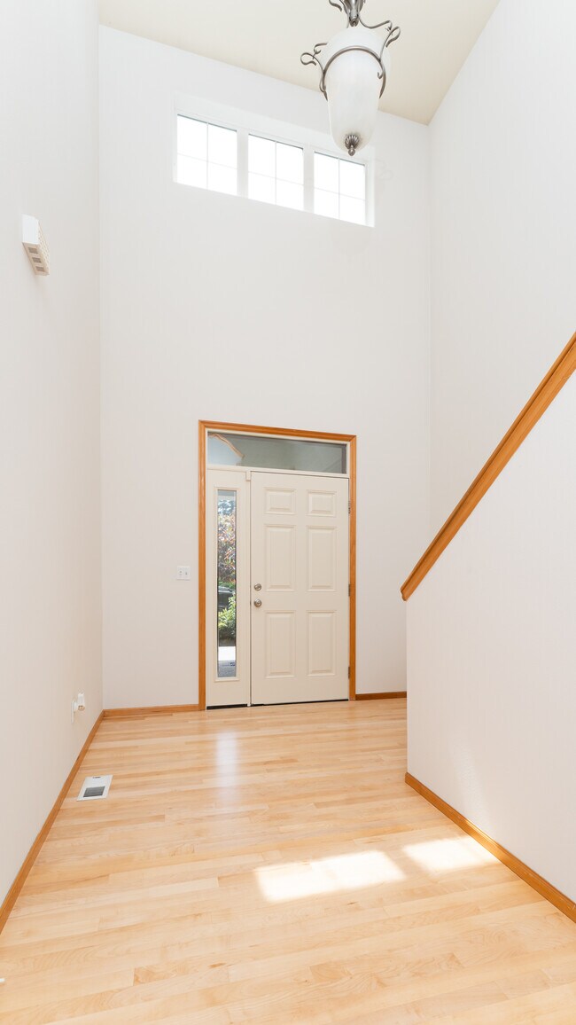 Building Photo - 9448 S 196 Pl