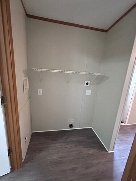 Building Photo - 17 Deer Run Pky