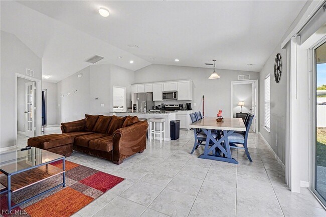 Building Photo - 3217 NW 3rd Ave