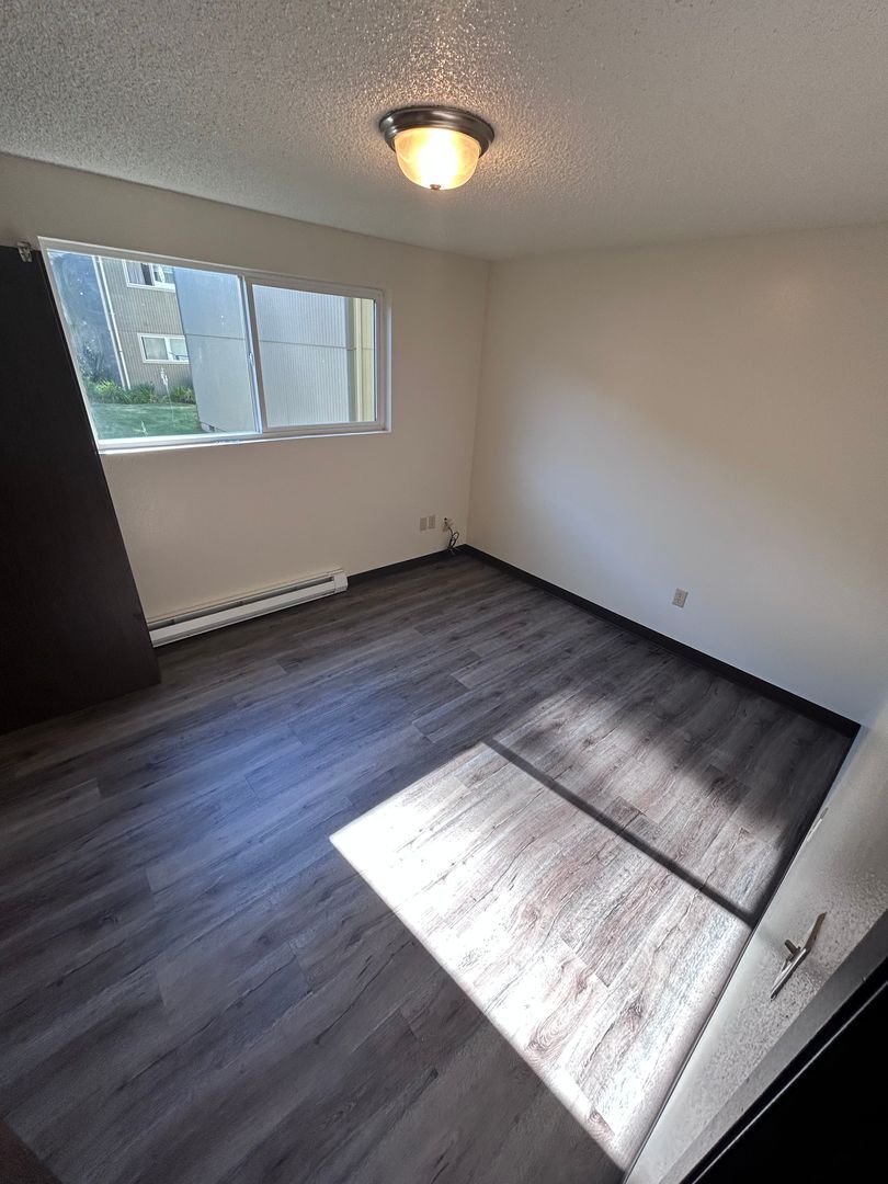 Building Photo - 435 Ranch Rd