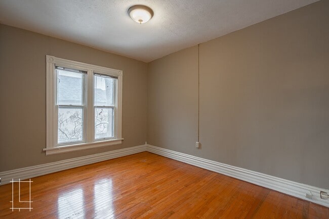 Building Photo - 772 Neil Ave