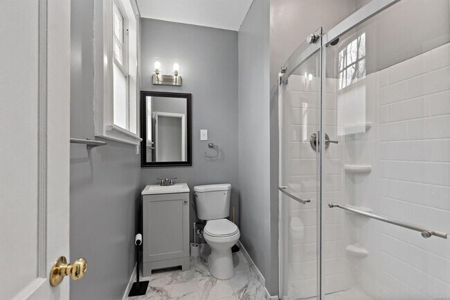 Building Photo - Home for rent in Cloverdale