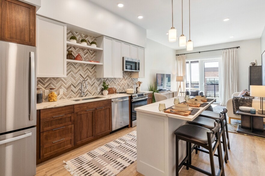 Primary Photo - Epicurean