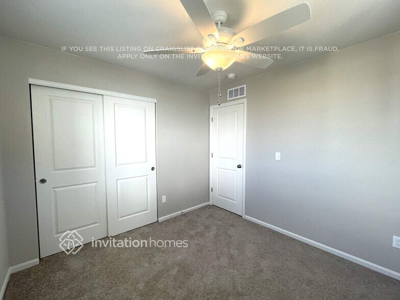 Building Photo - 9357 Twin Sisters Dr