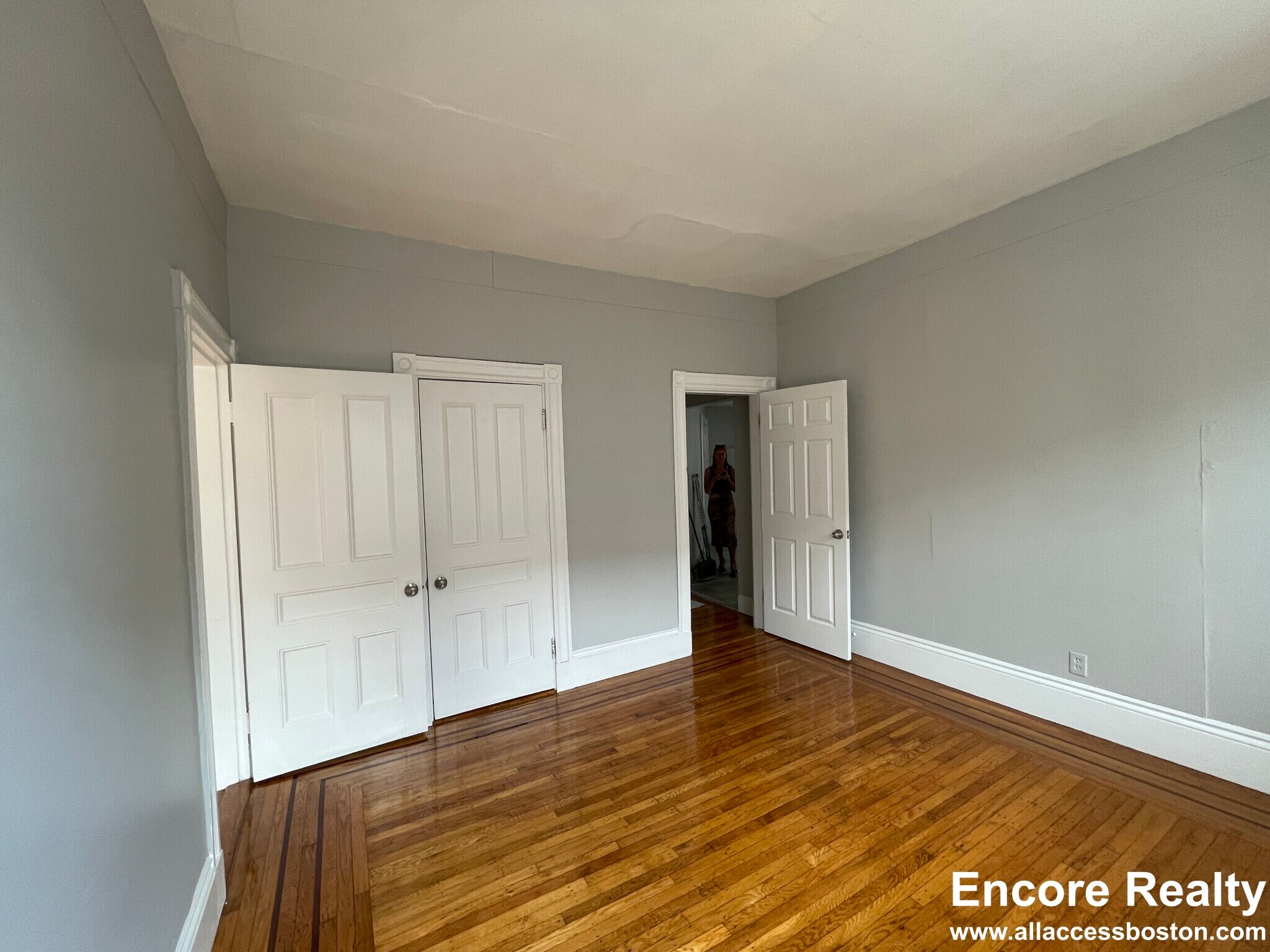 Building Photo - 11 Park St