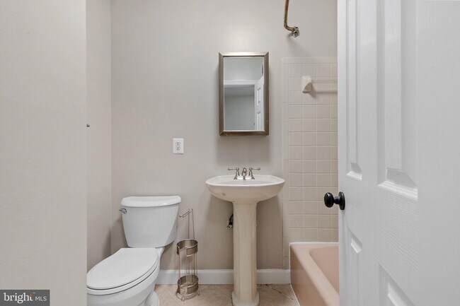 Building Photo - 9106 Suede Ct
