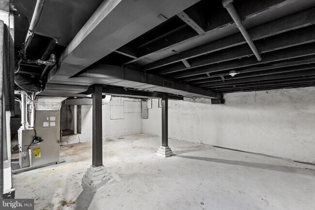 Building Photo - 4 E Haddon Ave