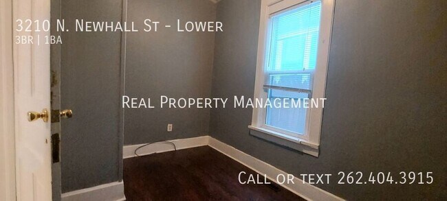 Building Photo - 3210 N Newhall St