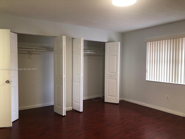Building Photo - 9970 SW 88th St