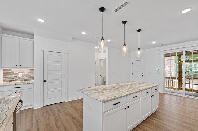 Building Photo - 3 Bedroom Townhome with Rooftop Terrace in Downtown Wake Forest!