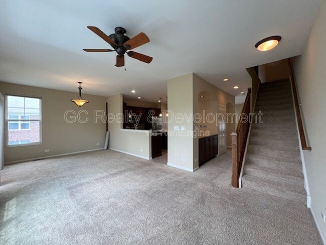 Building Photo - 498 Grosvenor Ln