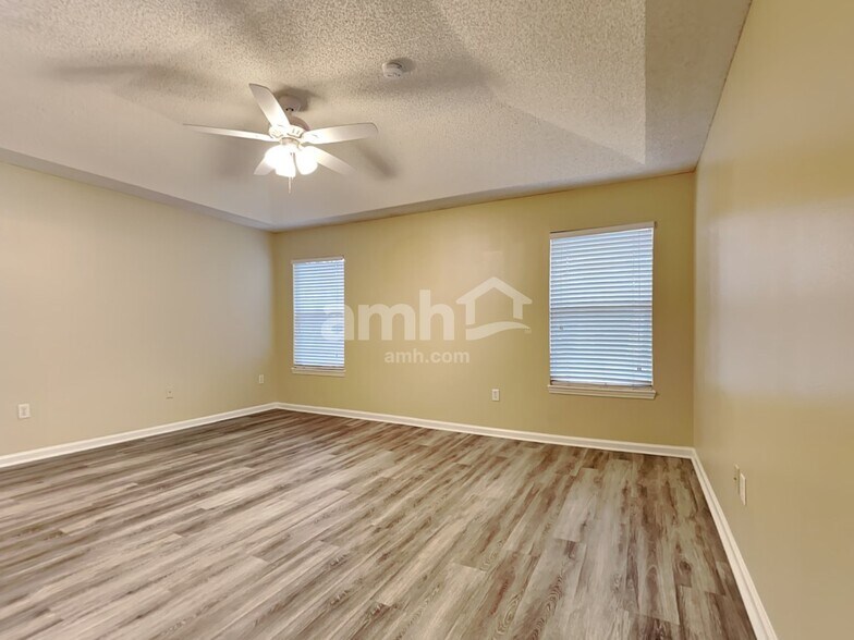 Building Photo - 2522 Blackstone Ct