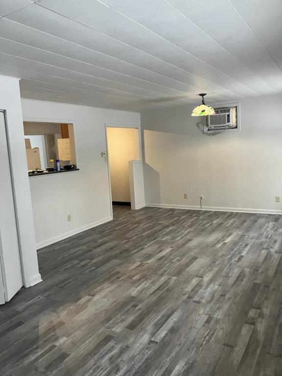 Building Photo - 2520 SW Mission Ave