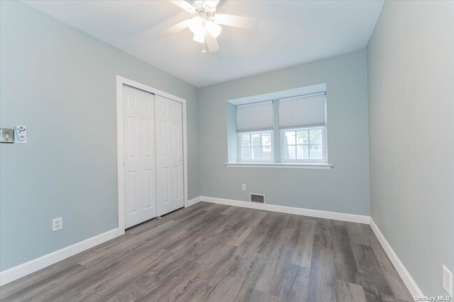 Building Photo - 91 Whalers Cove Dr