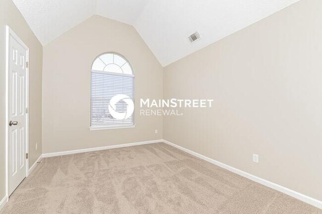 Building Photo - 4 Bedroom Pet-Friendly Home in MCDonough, GA with Main Street Renewal