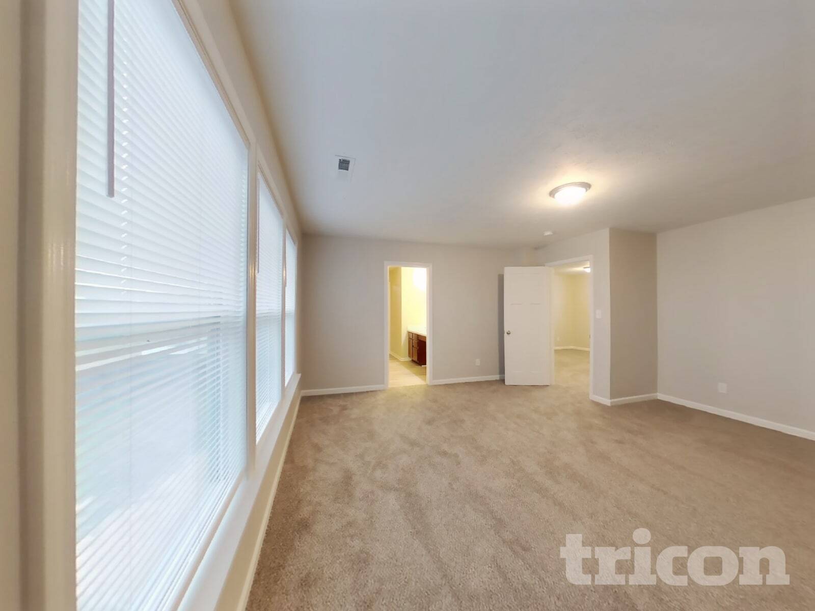 Building Photo - 3338 Deerbrook Dr