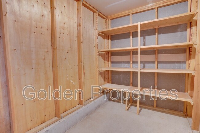 Building Photo - 1130 E Timber Ln