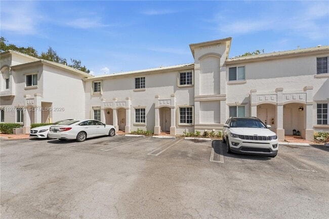 Building Photo - 15720 SW 92nd Ave