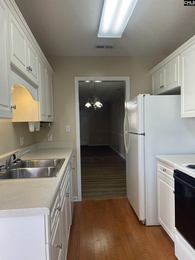 Building Photo - 2320 Mall Terrace Ct