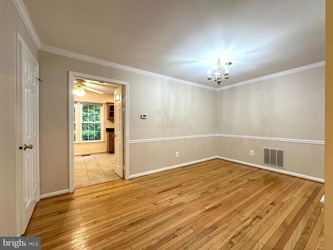 Building Photo - 5127 Kenside Ct