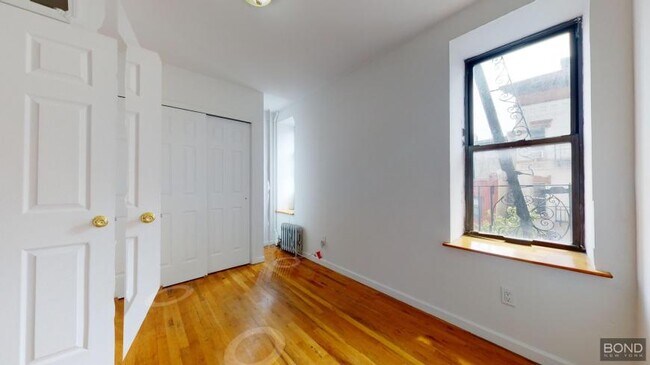Building Photo - 3 bedroom in Manhattan NY 10003